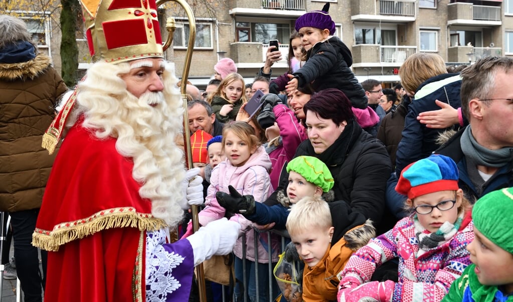 Dit jaar is er geen traditioneel ontvangst van Sinterklaas op het Raadhuisplein (archieffoto)