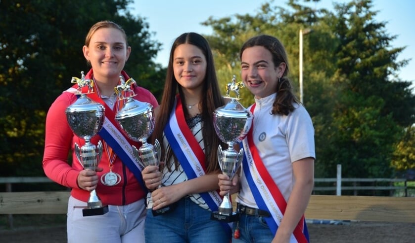 De overallkampioenen Manege Sonniushof | Fotonummer: c08183