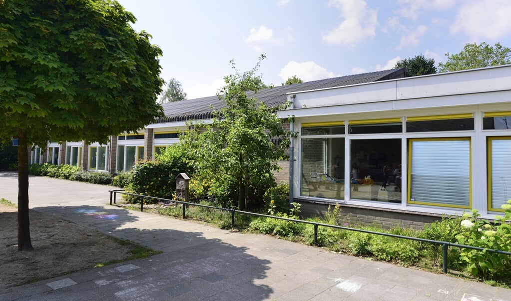Er wordt een nieuwe school gebouwd voor De Krommen Hoek en De Regenboog op de huidige locatie van De Krommen Hoek (archieffoto)