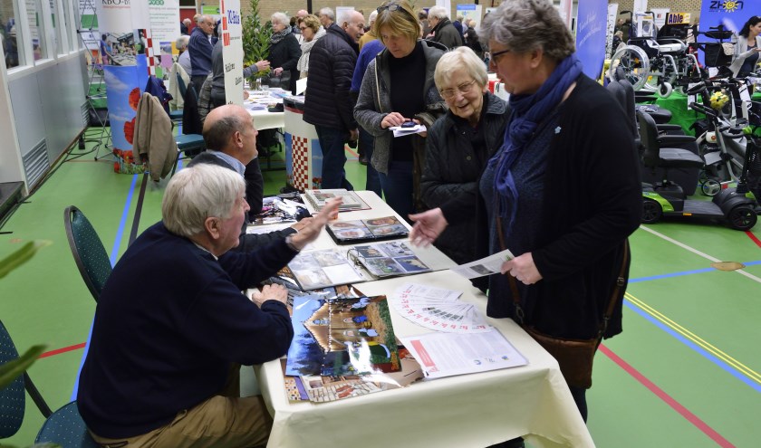 Veel informatie werd uitgewisseld tijdens de Woon-WmoBeurs 2018 (archieffoto) | Fotonummer: 128a0d