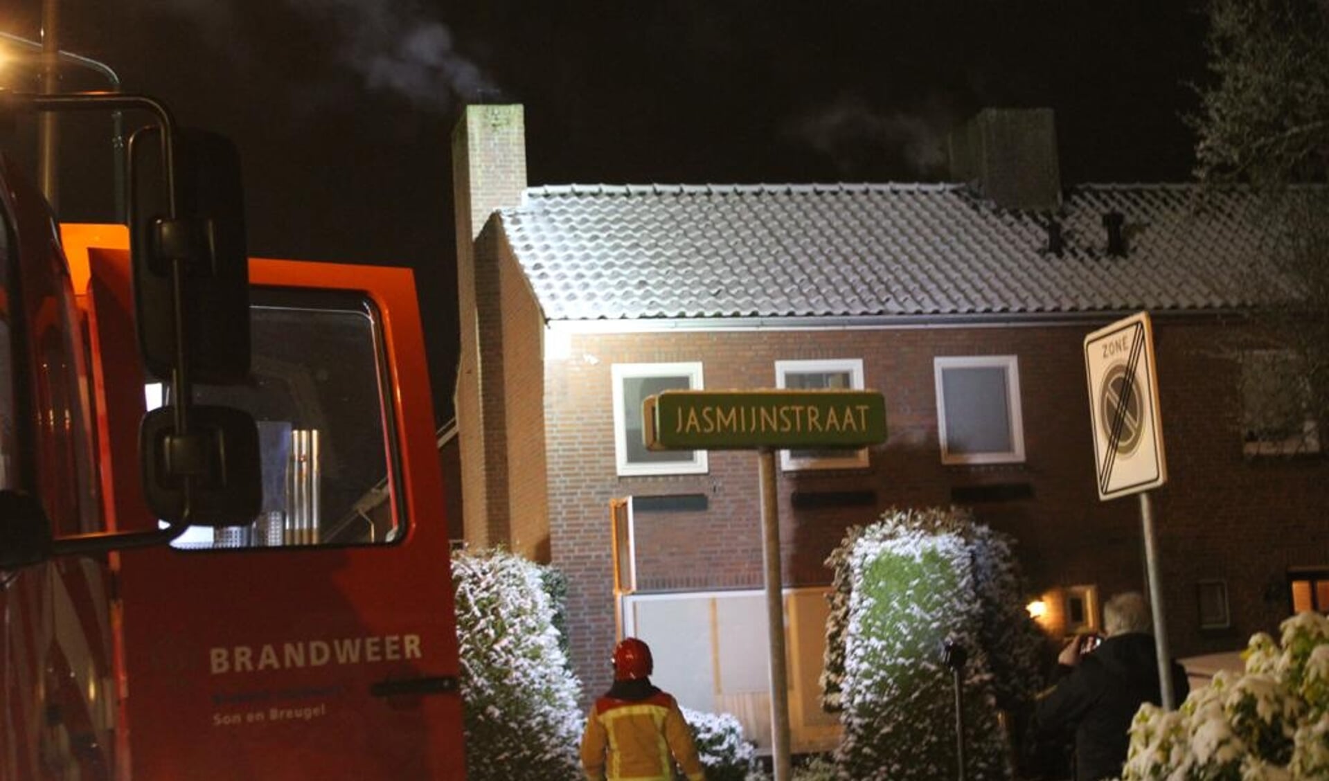 Schoorsteenbrand in de Jasmijnstraat