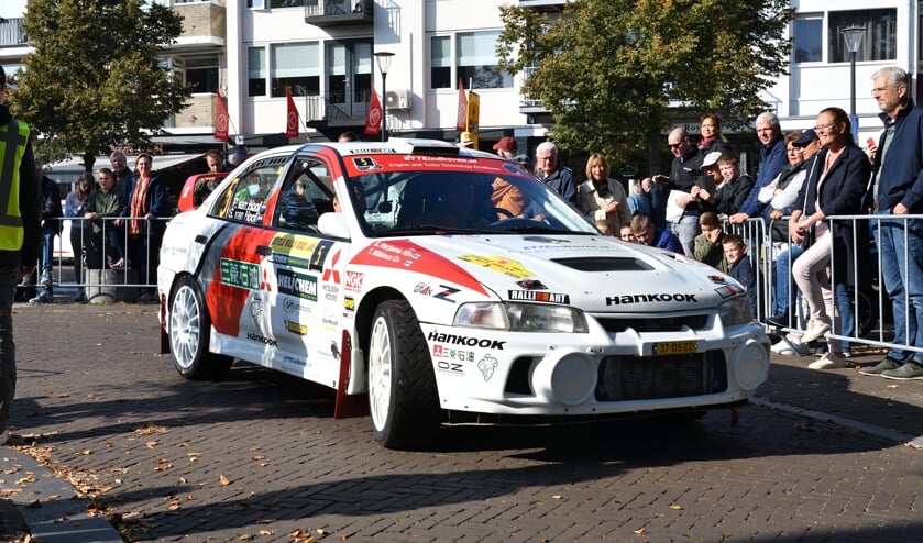 De 56e ELE Rally ging van start in het centrum van Son en Breugel