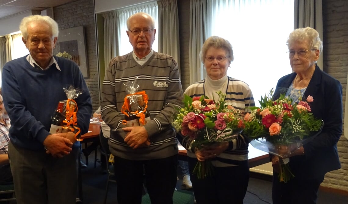 V.l.n.r. Sjef Donkers-Bart en Els van Kollenburg en Annie Swinkels