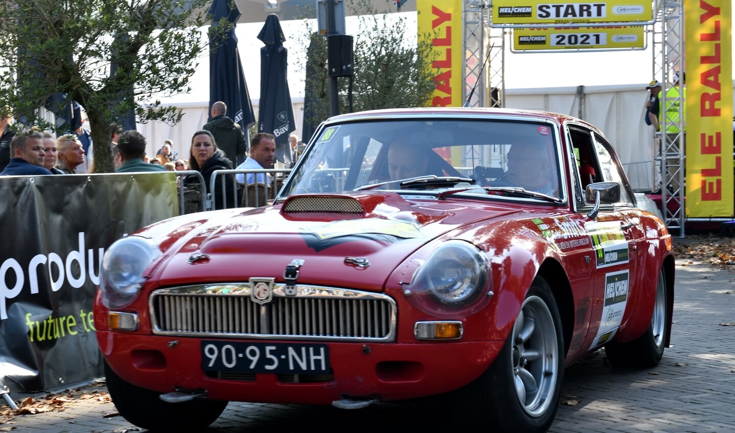 De 56e ELE Rally ging van start in het centrum van Son en Breugel