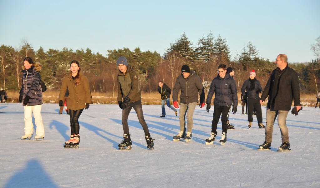 Heerlijk schaatsen en genieten op het ijs van het Oud Meer in Son en Breugel