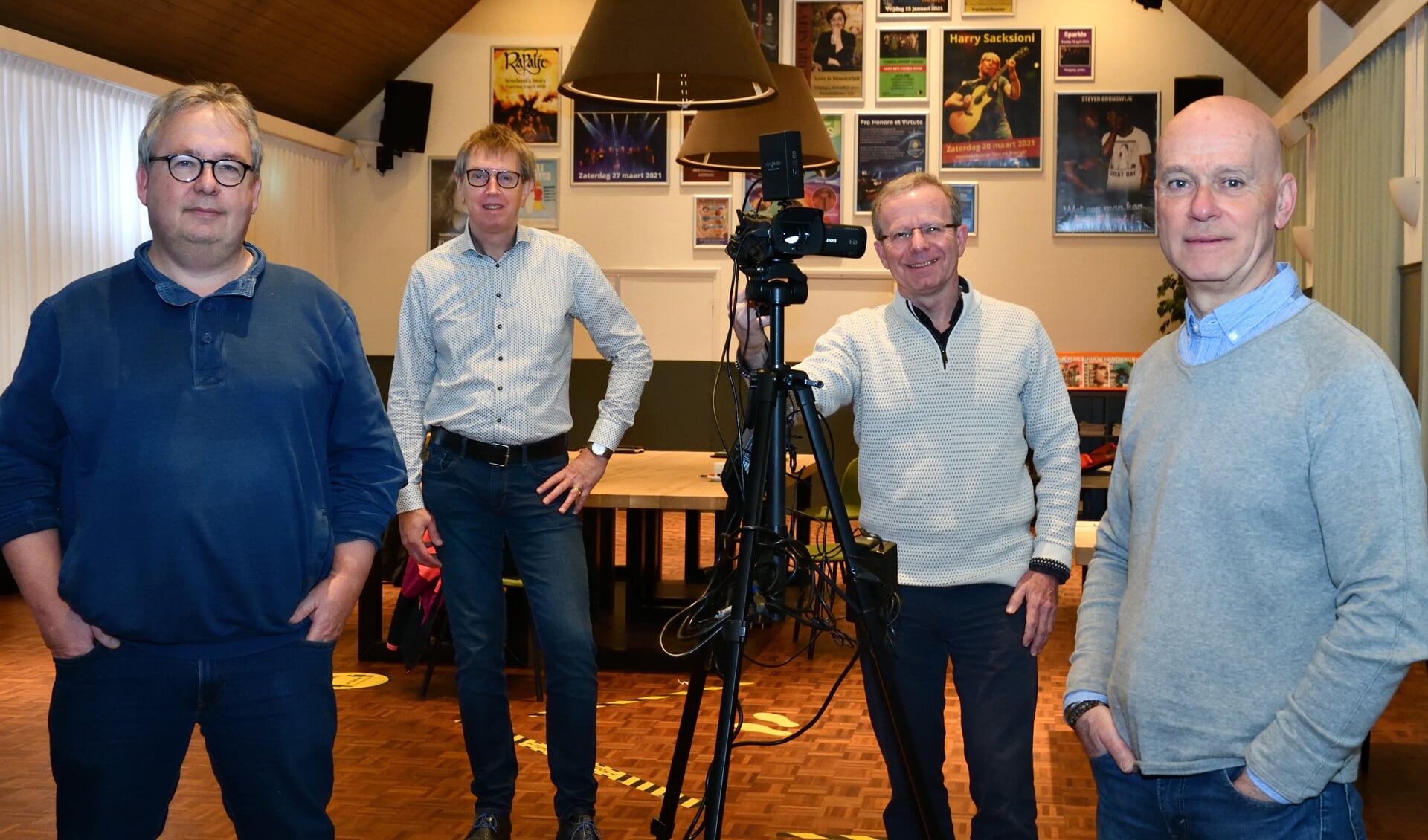 De initiatiefnemers van SonenBreugel-TV: Maurice, Adrie, Peter en Mario (v.l.n.r.)
