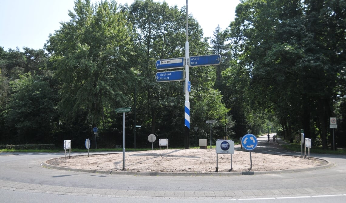 De rotonde waar het vierde kunstwerk wordt geplaatst