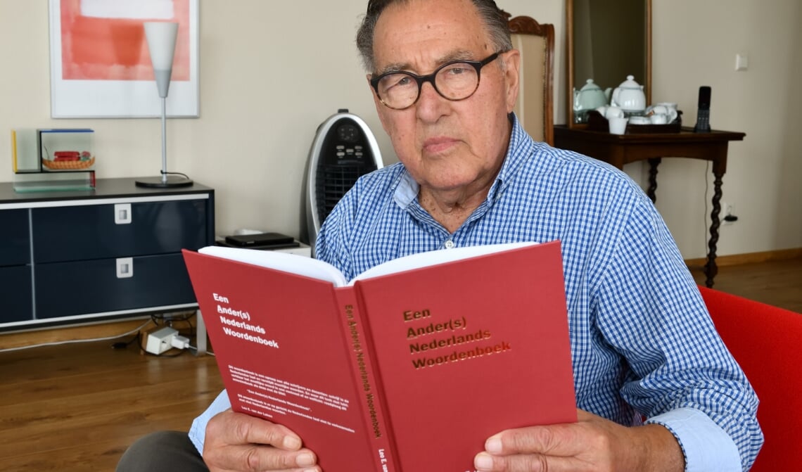 <p>Leo van der Laken geeft alternatief Nederlands woordenboek uit</p>