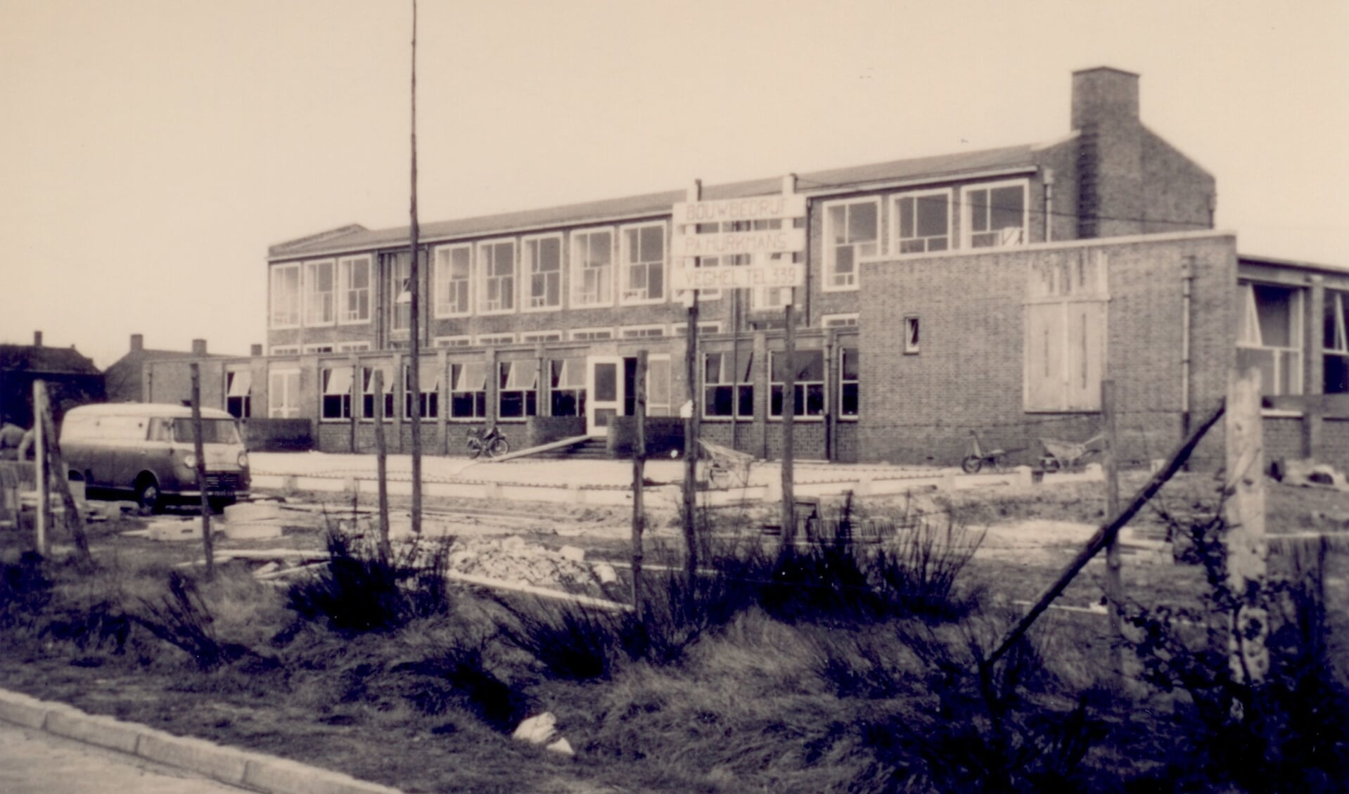 Jongensschool aan de Zandstraat in aanbouw (1959, fotonummer 14424)