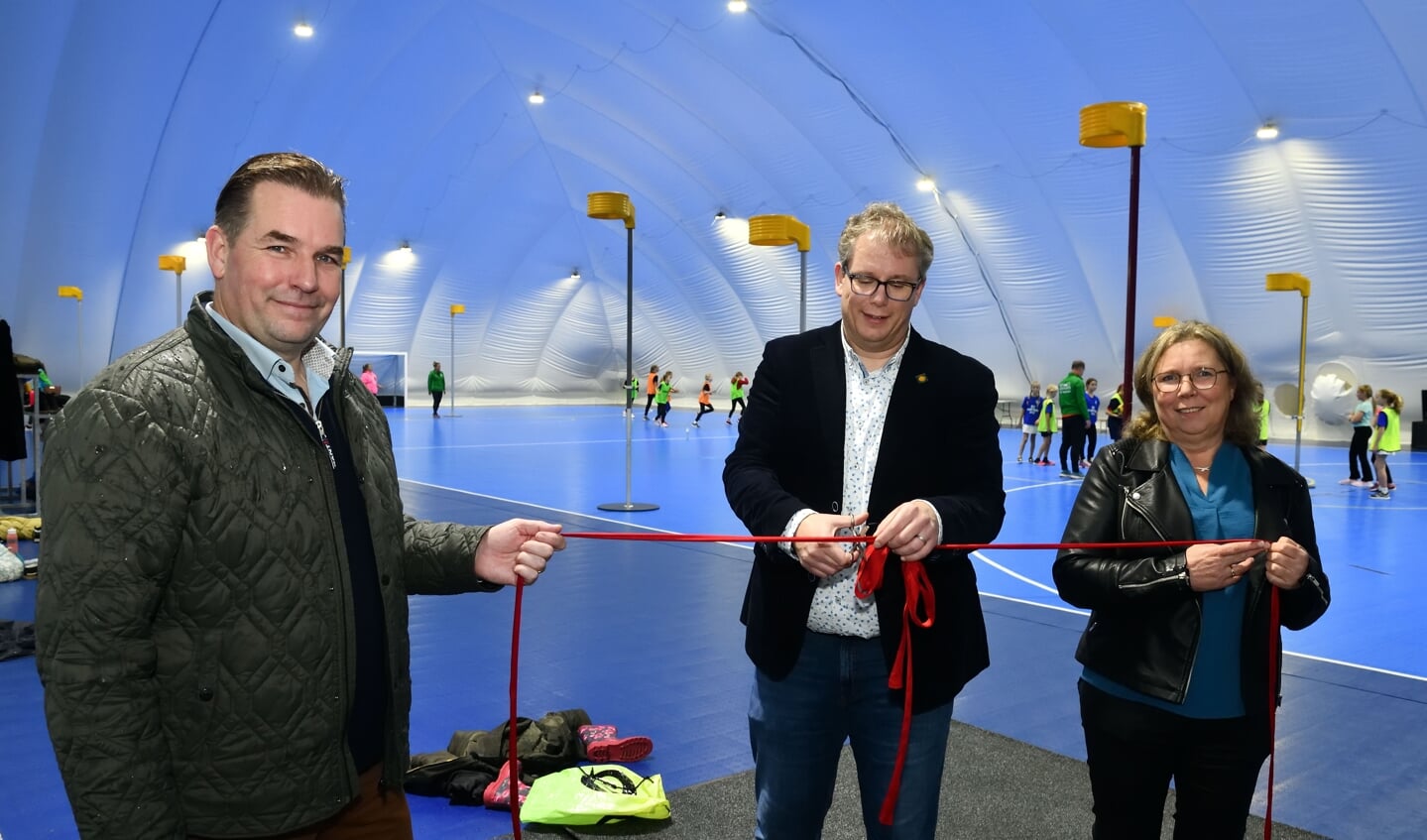 Sportieve opening van ‘blaashal’ door de wethouder Jelle de Jong