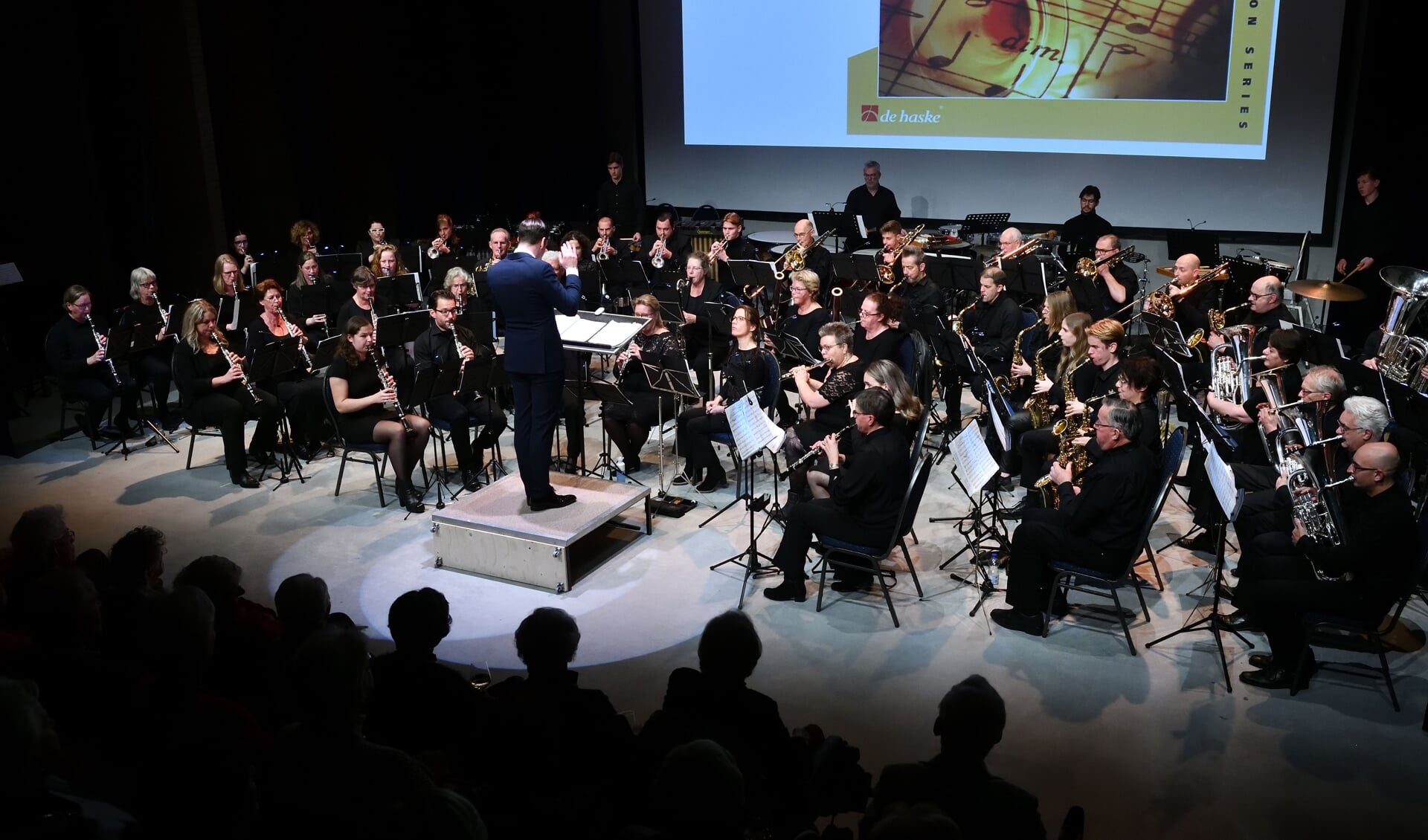 Harmonie eert Vrienden, muzikanten en publiek met twee topconcerten