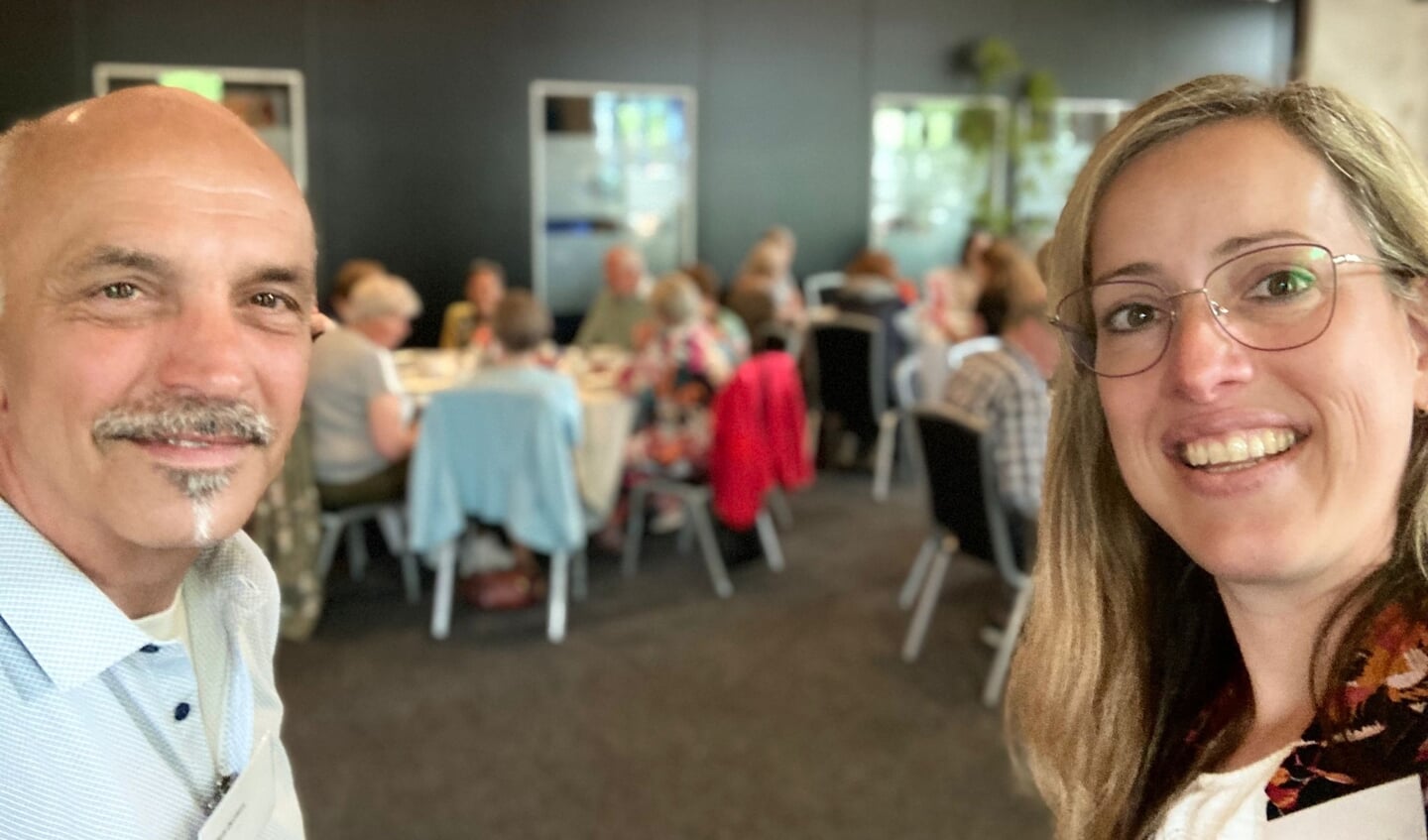 Willem Donkers en Marieke Schoenmakers (beiden LEVgroep) die de mantelzorgdag hebben georganiseerd