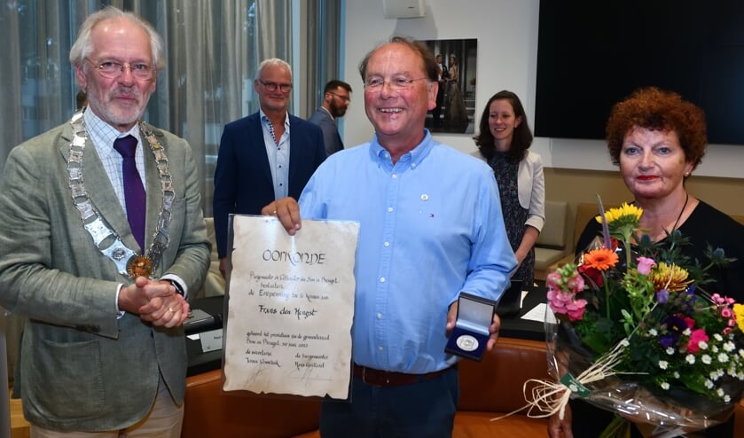 Afscheid raadsgriffier Frans den Hengst