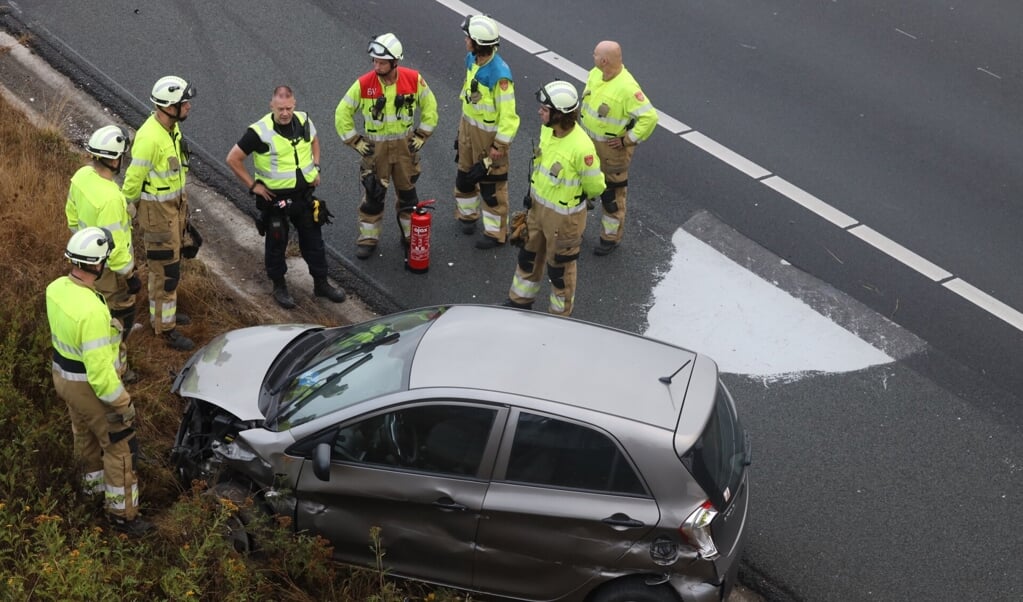 Automobilist crasht op snelweg A50 bij Son en Breugel en vlucht