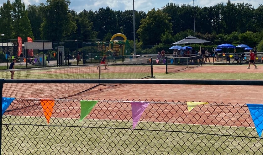 Open jeugdtoernooi HTC Son Tennis