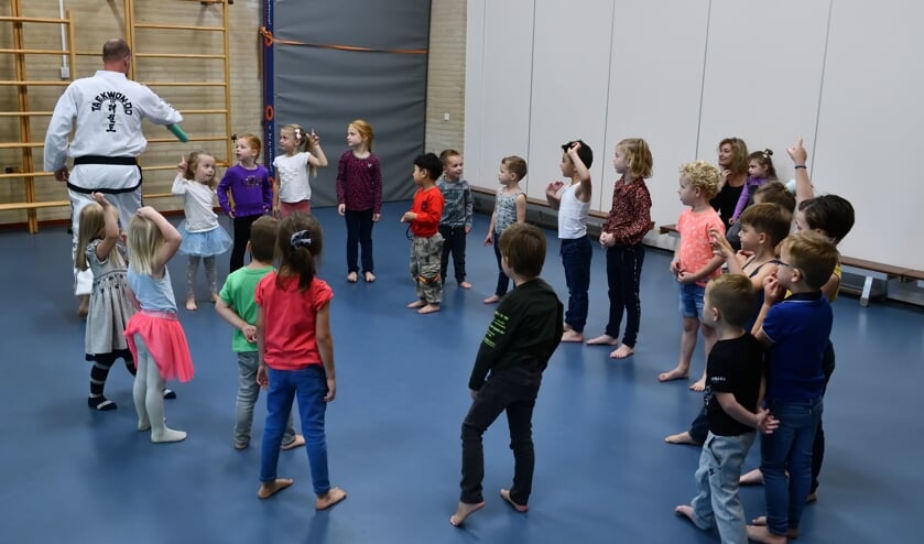 Sjors Sportief/Sjors Creatief-seizoen feestelijk geopend op basisschool De Harlekijn 