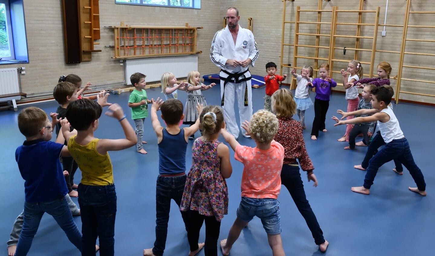 Sjors Sportief/Sjors Creatief-seizoen feestelijk geopend op basisschool De Harlekijn