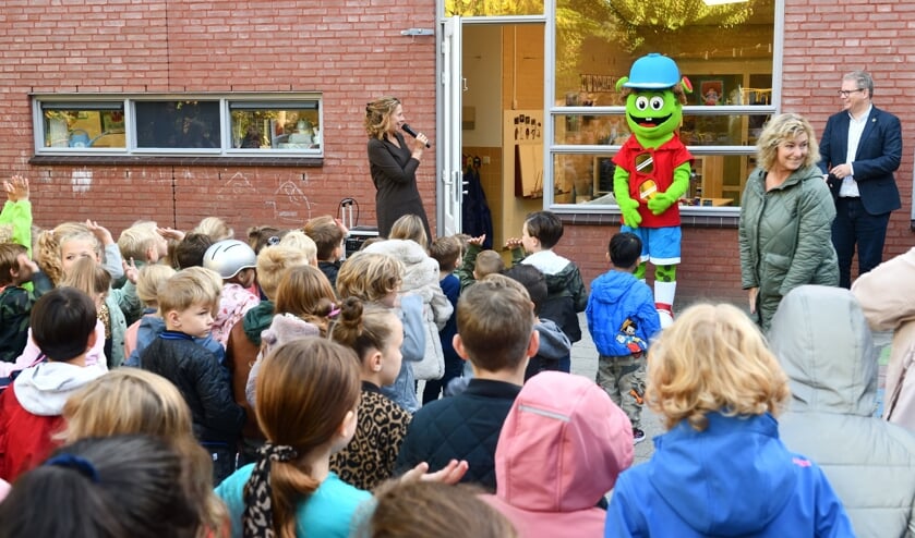 Sjors Sportief/Sjors Creatief-seizoen feestelijk geopend op basisschool De Harlekijn 