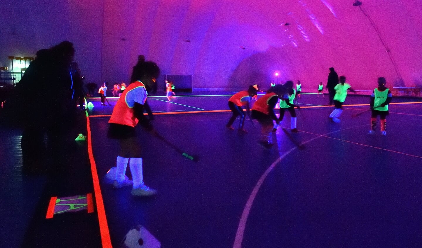 ‘Glow in the dark’ hockeytoernooi