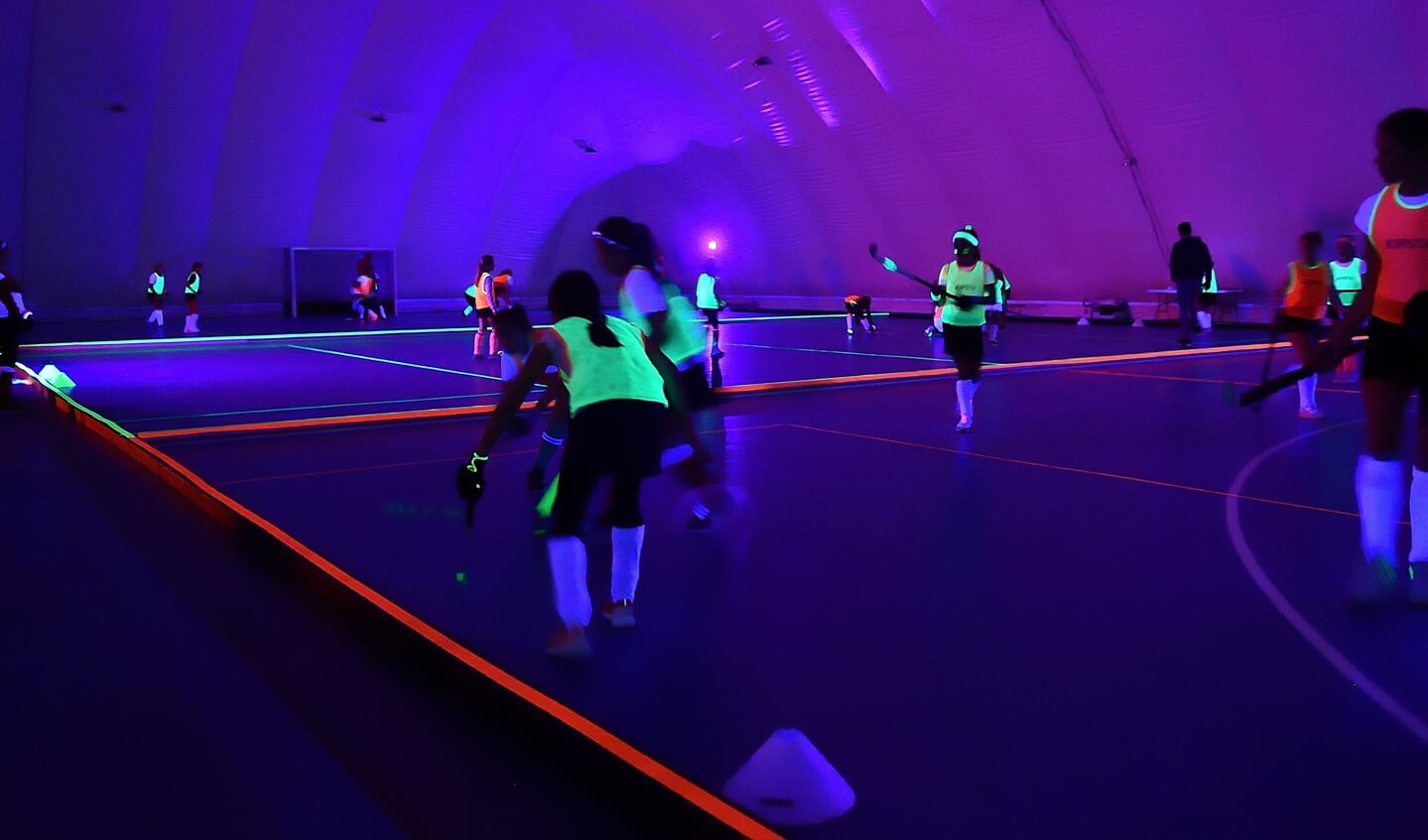 ‘Glow in the dark’ hockeytoernooi