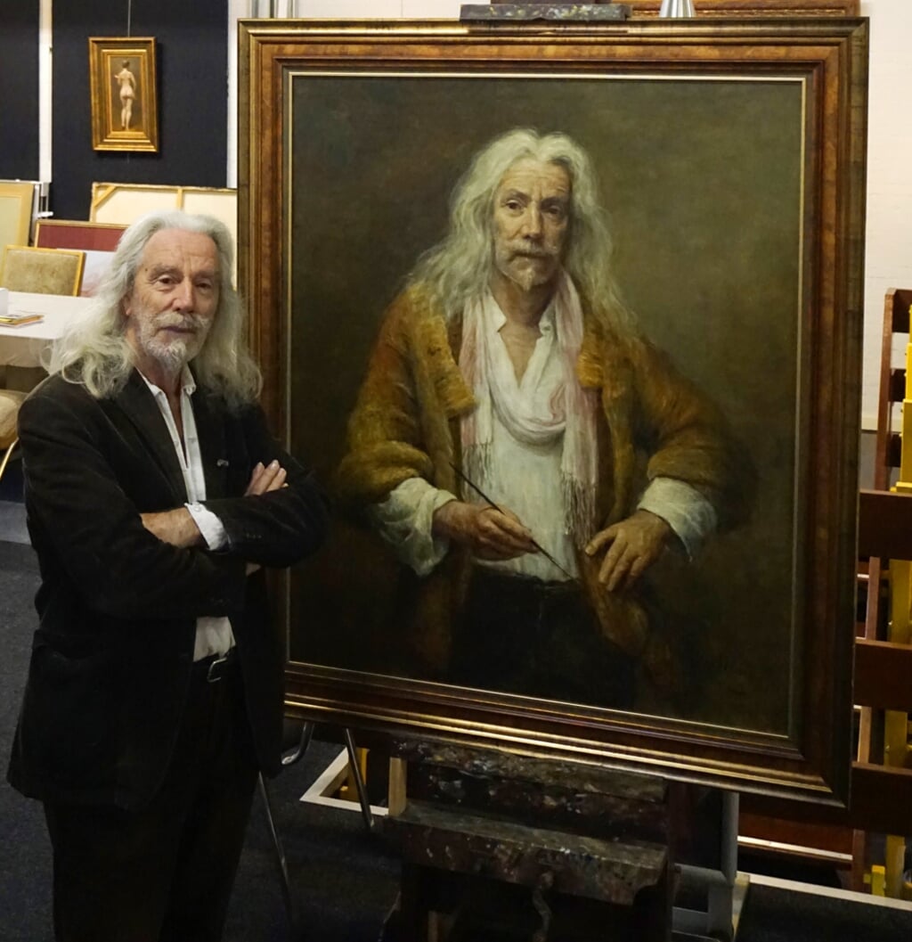 Cornelis le Mair tijdens de grote overzichtstentoonstelling van zichzelf vorig jaar bij Galerie Bonnard