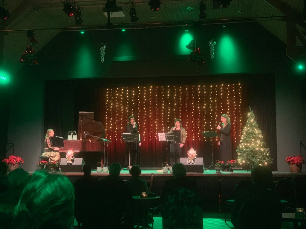 Het kerstconcert van Olga van der Pennen met de VocalS