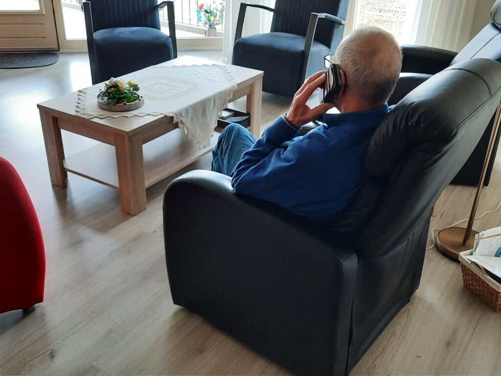 Informerend huisbezoek voor senioren die het afgelopen jaar 85 jaar of 90 jaar zijn geworden via de telefoon
