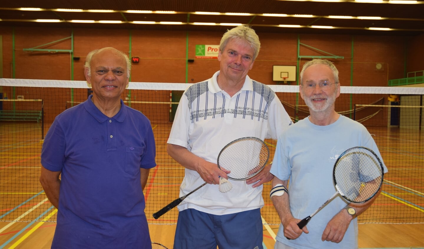 de 3 ereleden (vlnr: Ed Mens, Han Nijssen, Bert Westra) Foto: PR