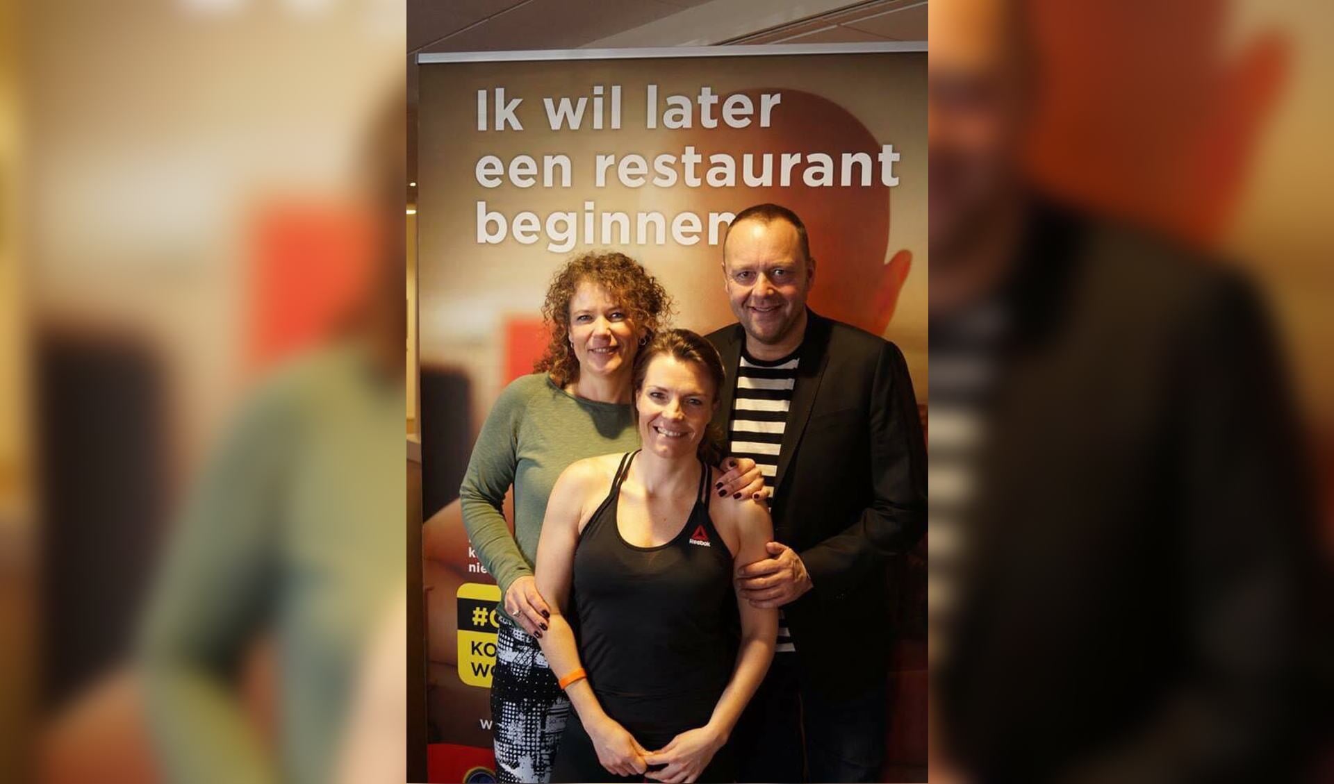 Leontine Heisen, cabaretier Richard Groenendijk en Chantal Schoolwerth van Your Life. Foto: pr