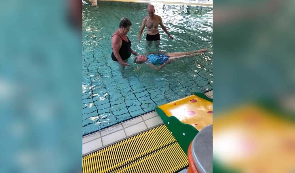 Een van de wensen kwam van een 93-jarige dame die nog één keer in Het Wedde wilde zwemmen. Foto: PR