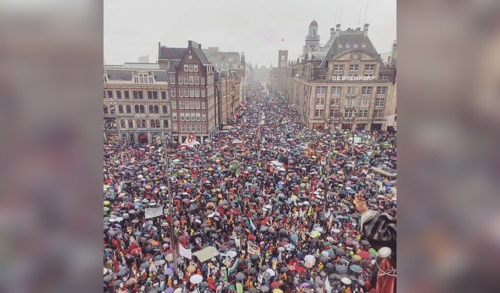 GroenLinks Voorschoten liep mee in de klimaatmars. Foto: GL