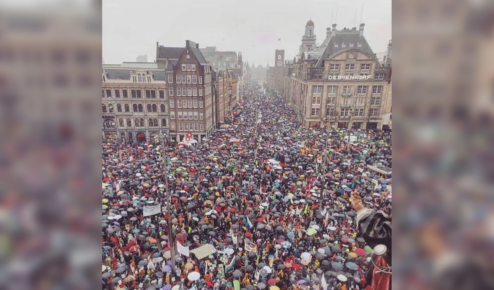 GroenLinks Voorschoten liep mee in de klimaatmars. Foto: GL