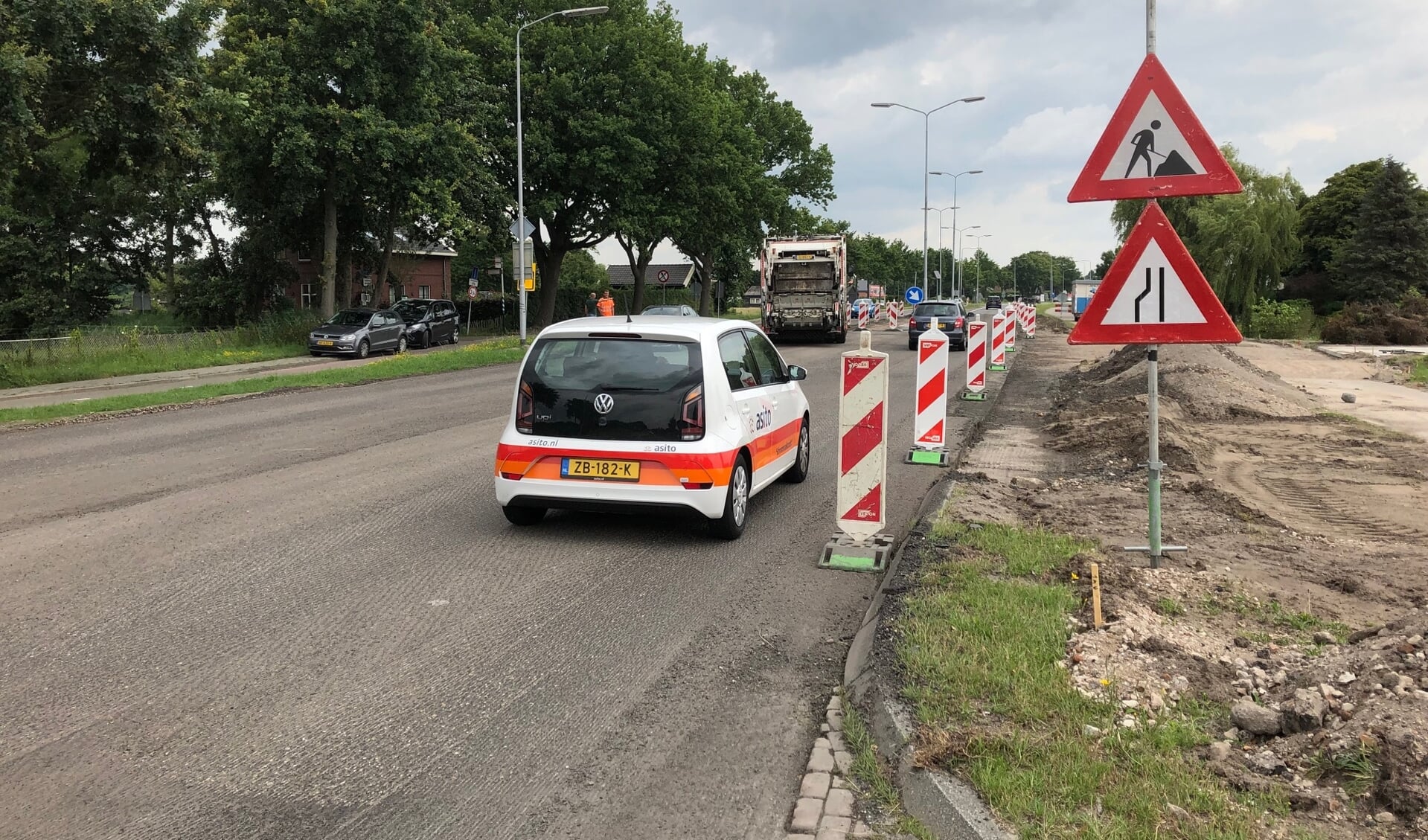 De uitvalsweg voor de wijk Roosenhorst wordt nu gerealiseerd op de Veurseweg. Met de bebouwing in Leidschendam wordt de weg straks flink drukker. Foto: VSK
