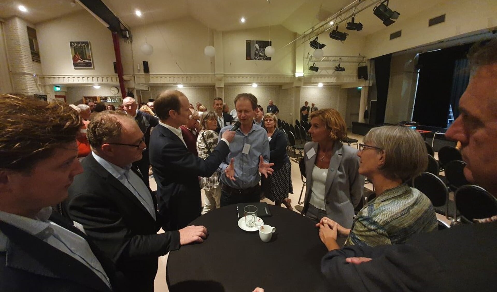 Pittige discussies tussen raadsleden uit de Leidse regio. Foto: Sleutelstad