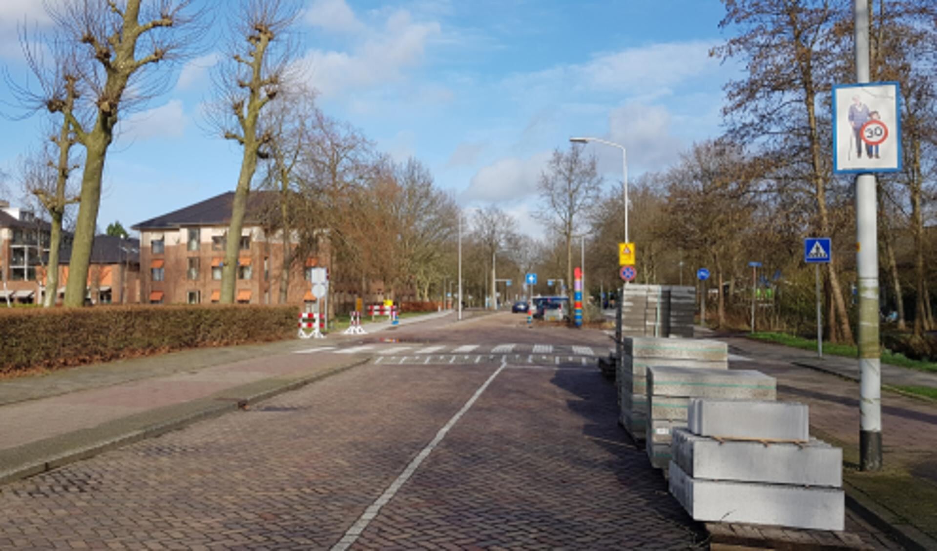 De Prins Bernhardlaan gaat een week dicht. Foto: gemeente Voorschoten