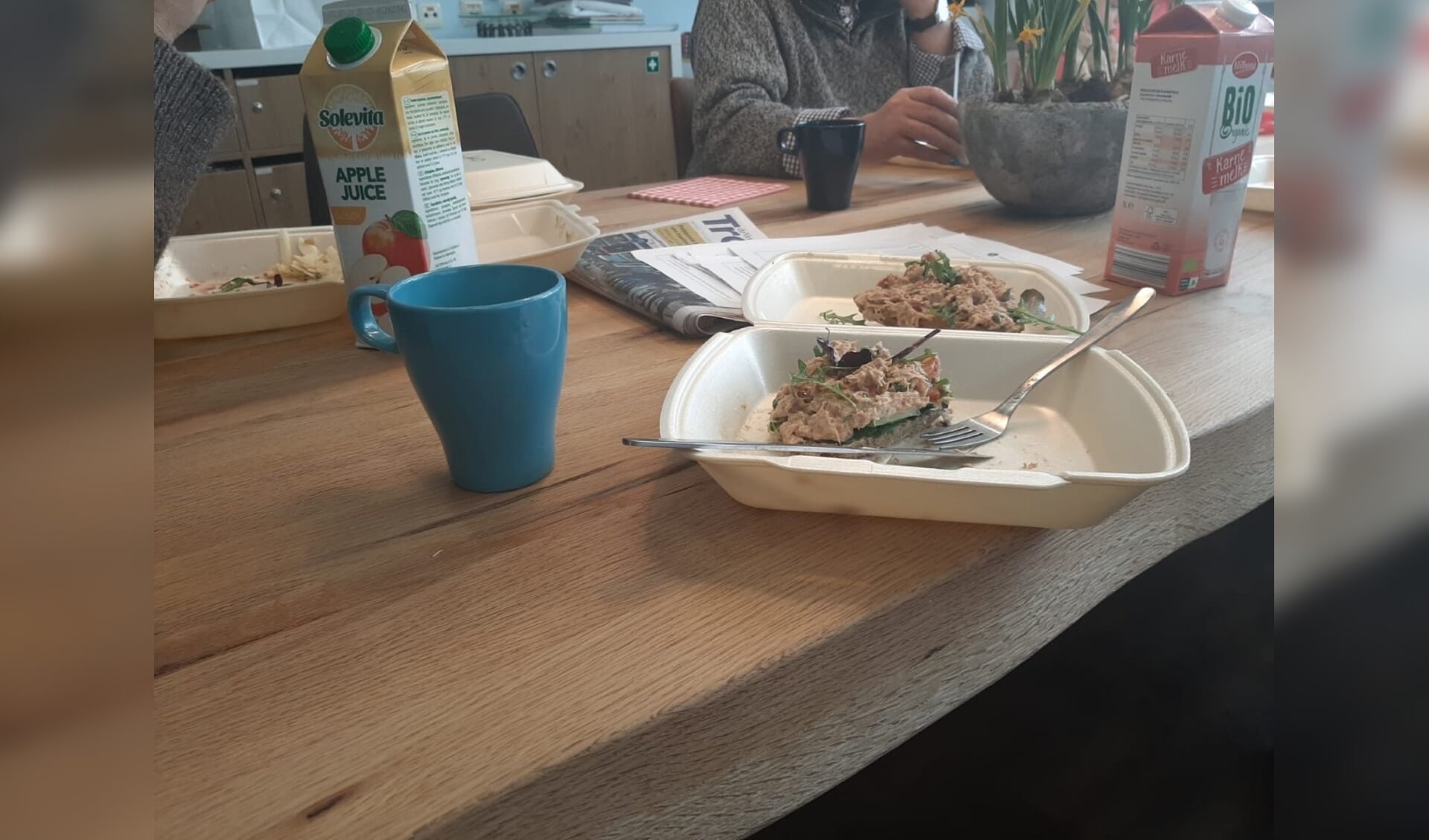Lunch van Het Wapen van Voorschoten voor de leerkrachten van de Fortgensschool. Foto: PR