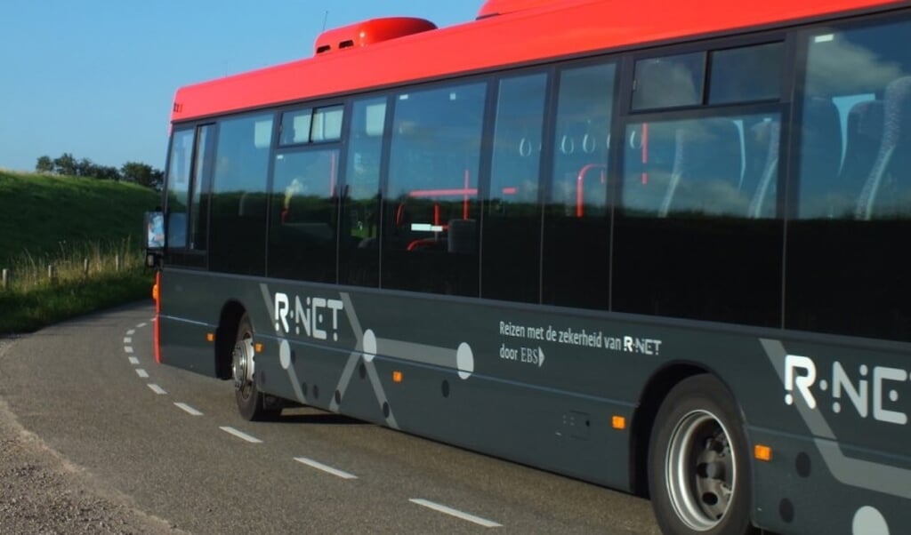 De bus tussen Voorschoten en Wassenaar rijdt vanwege de coronacrisis tijdelijk niet. Foto: pr