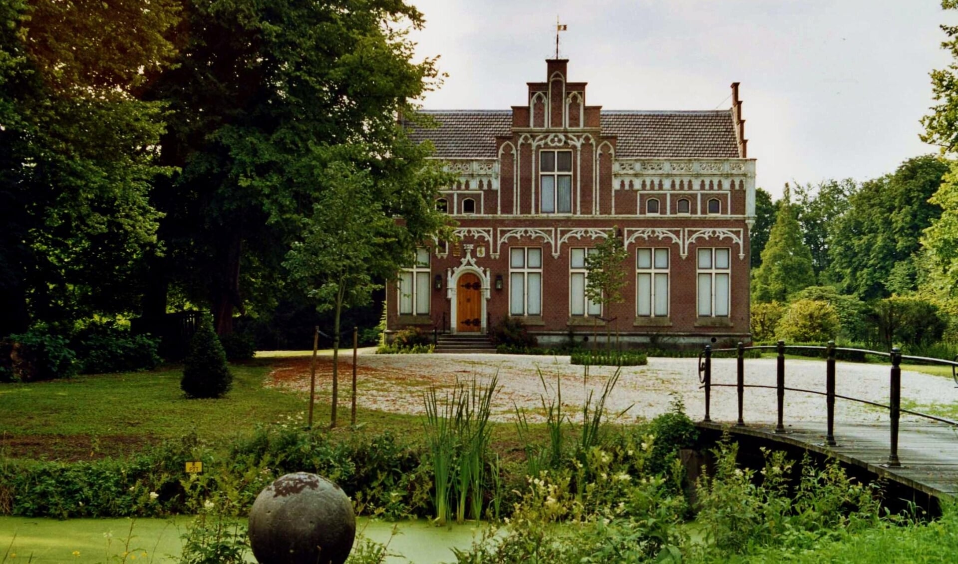 Het restauratieplan voor de parktuin van Ter Horst, klopt niet volgens de Stichting Duin, Horst en Weide. 