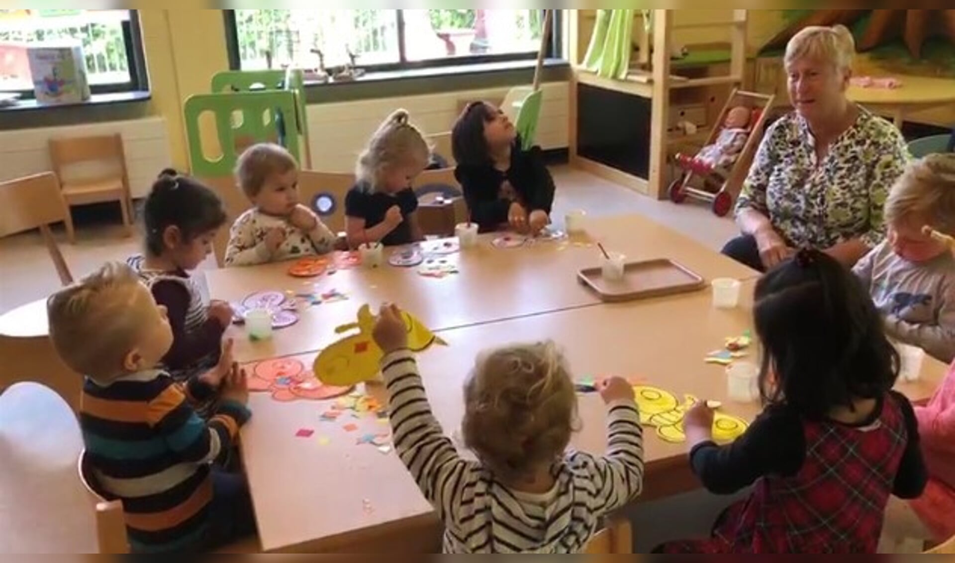Ook de peuters mochten weer heerlijk naar school. Stichting Kinderspeelzaal Voorschoten is tevreden. Foto: St. Kinderspeelzaal Voorschoten
