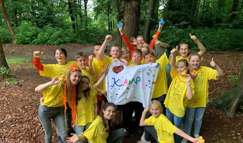 Geen groep 8 afscheidskamp dit jaar maar 120 kinderen van de PCSV scholen mochten toch naar het minikamp op Beresteijn. Foto's: Stichting Buiten Spelen