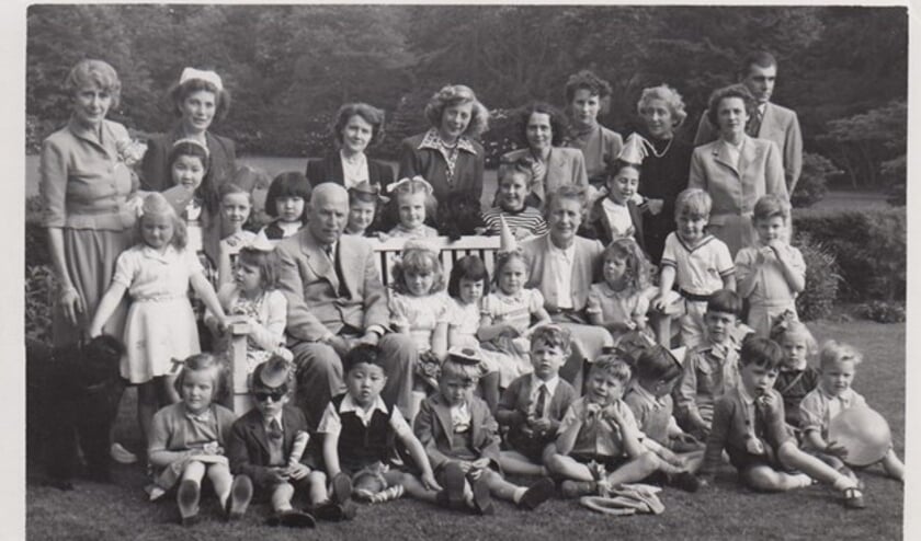 <p>The pupils and staff of the English School in 1950. Standing left is Nancy Macdona. Seated is Otto Weise. Standing back row centre with the big hair is Amy Weise. Photo: BSN</p>  