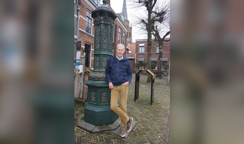 <p>Jan Koster is vrijwilliger en secretaris bij Museum Voorschoten. &#39;Er zit ontzettend veel geschiedenis in Voorschoten. Daar moet ik nog veel over leren.&#39; Foto: VSK</p>  