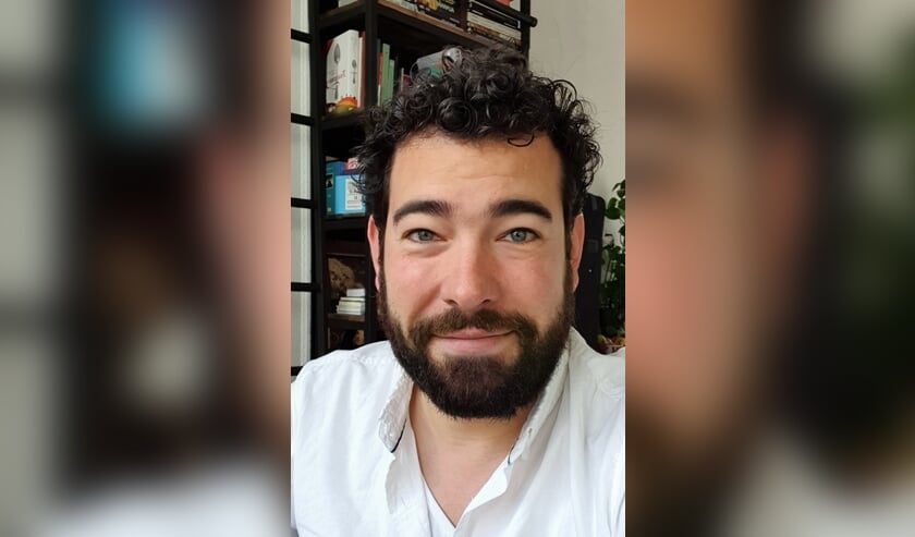 <p>Guido Marchena, directeur Cultuurfonds Leiden en cultuurmakelaar gaat het gesprek aan over de Voorschotense kunst. </p>