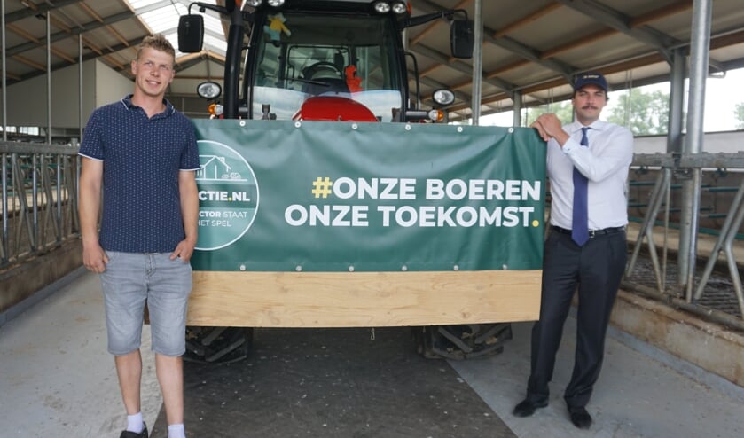 <p>Peter van Vliet en de overige boeren kregen vanmorgen steun van Thierry Baudet. </p>