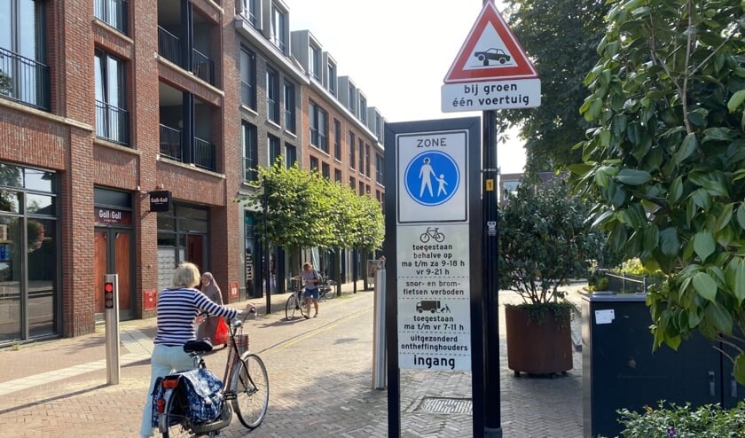 <p>De borden in het centrum zijn onduidelijk. Het is een van de conclusies uit het verkeersonderzoek in het centrum. </p>