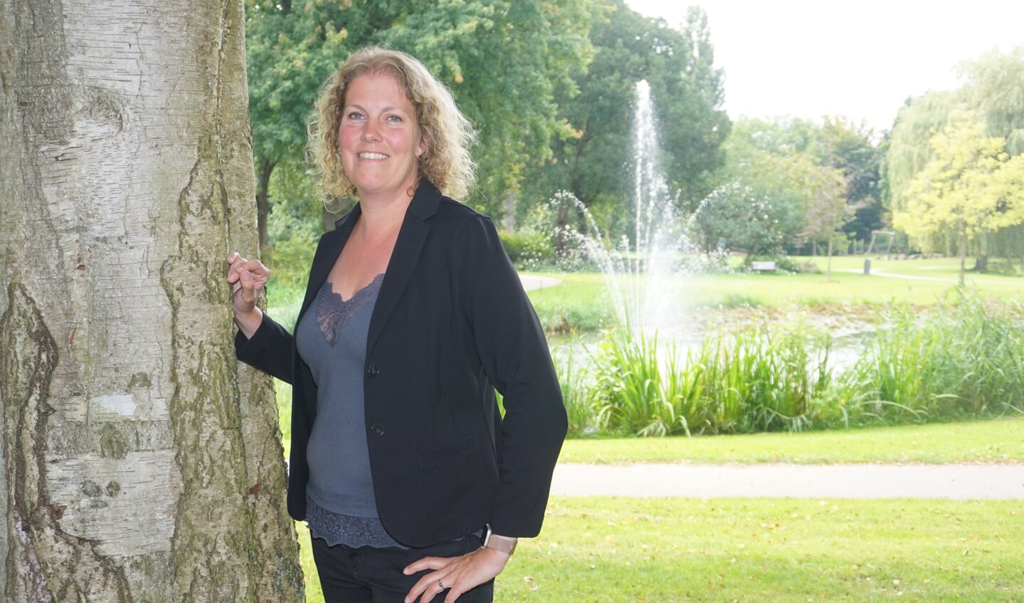 Sabine Hendriks vindt cijfers, boekhouden en belastingen niet saai maar juist enorm interessant. Haar Riks Advies bestaat inmiddels al 20 jaar. Foto: VSK