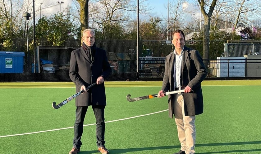 <p>Links Piet Hein Reidsma - kandidaat raadslid VVD Voorschoten plek 8, Rechts: Paul de Bruijn lijsttrekker VVD Voorschoten. </p>