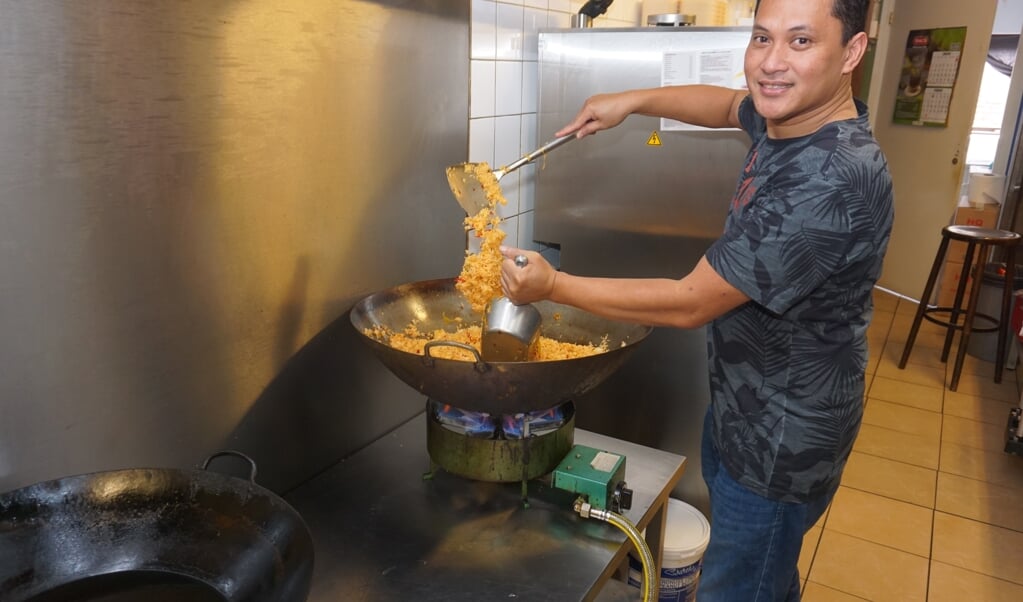 Budy Cahyono viert het eenjarig bestaan van zijn Indonesich eethuisje van 2 t/m 4 september met 10% korting op de afhaalgerechten.