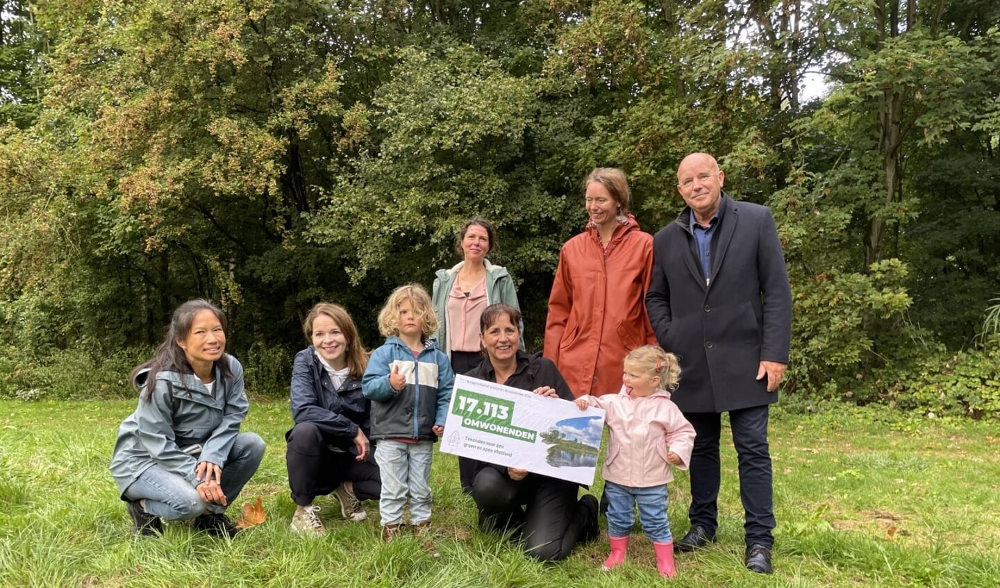 Vorige week vrijdag nam wethouder Bianca Bremer van Leidschendam-Voorburg de petitie in ontvangst.
