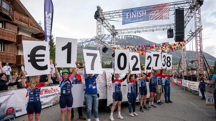 5000 deelnemers fietsten en liepen vorig jaar 17.022.738 euro bij elkaar voor het KWF Kankerfonds. Foto: PR Erwin Kessing